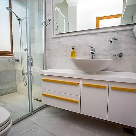 Hotel Defne