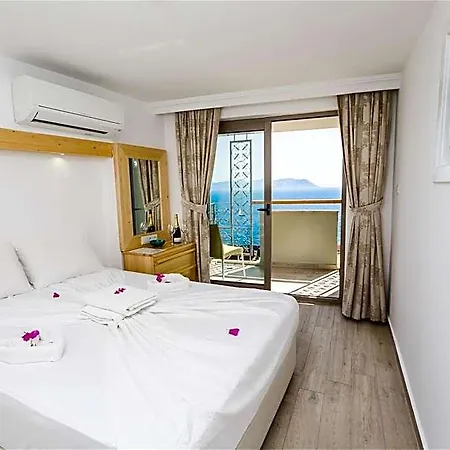 Defne Hotel