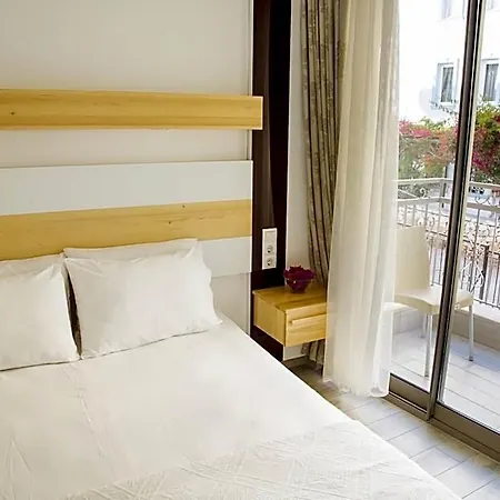 Defne Hotel